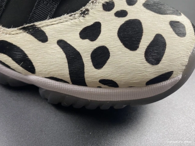 Rep 11 ANIMAL INSTINCT AIR JORDAN AR0715-010 0701